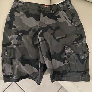 Kids new camo cargo shorts.